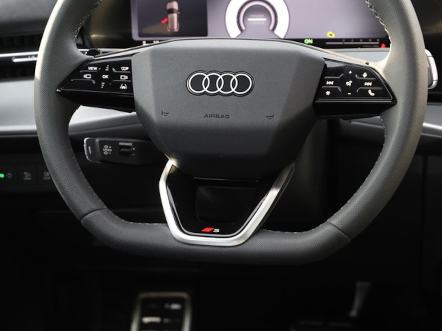 Bild über Audi Q3 SUV e-hybrid e-hybrid 200 kW S tronic - für weitere Informationen kontaktieren Sie den Audi Partner