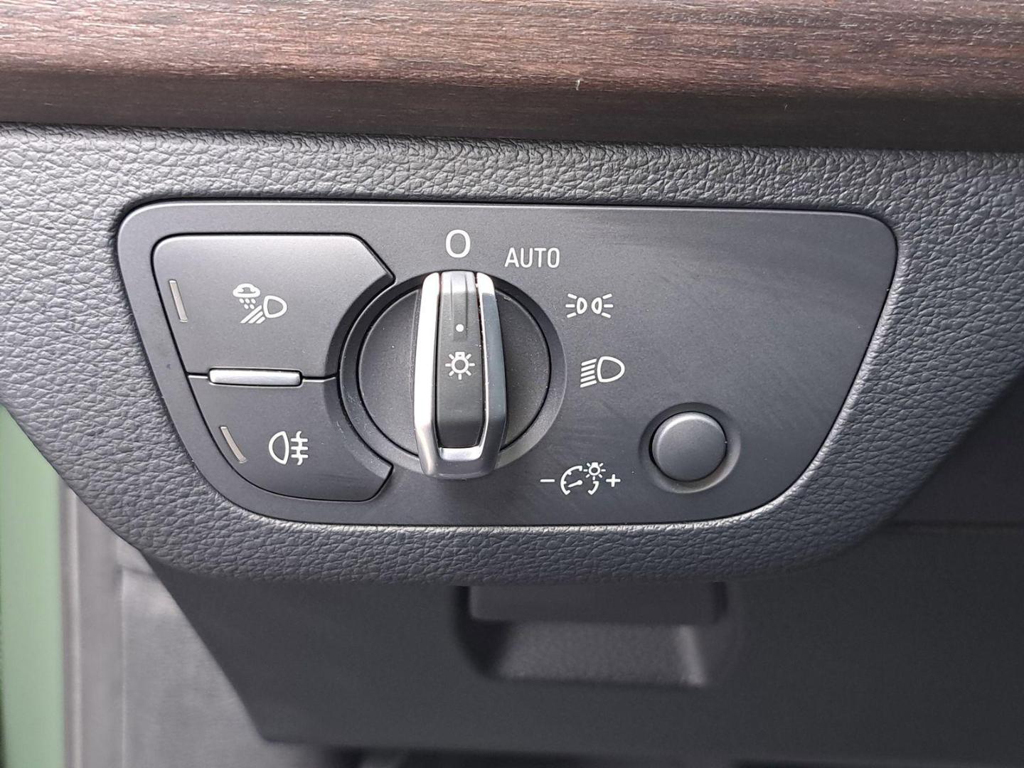 2023 Audi Q5 Premium - Photo 27