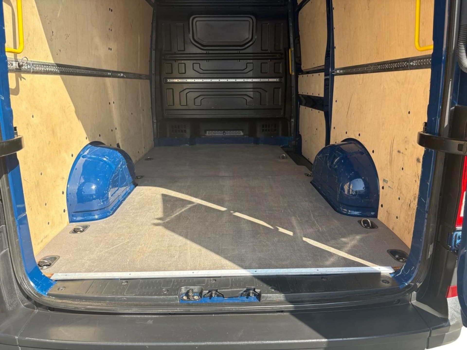 Volkswagen Crafter Kasten mittlerer Radstand