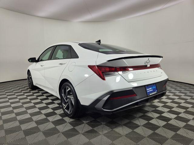2025 Hyundai Elantra Hybrid