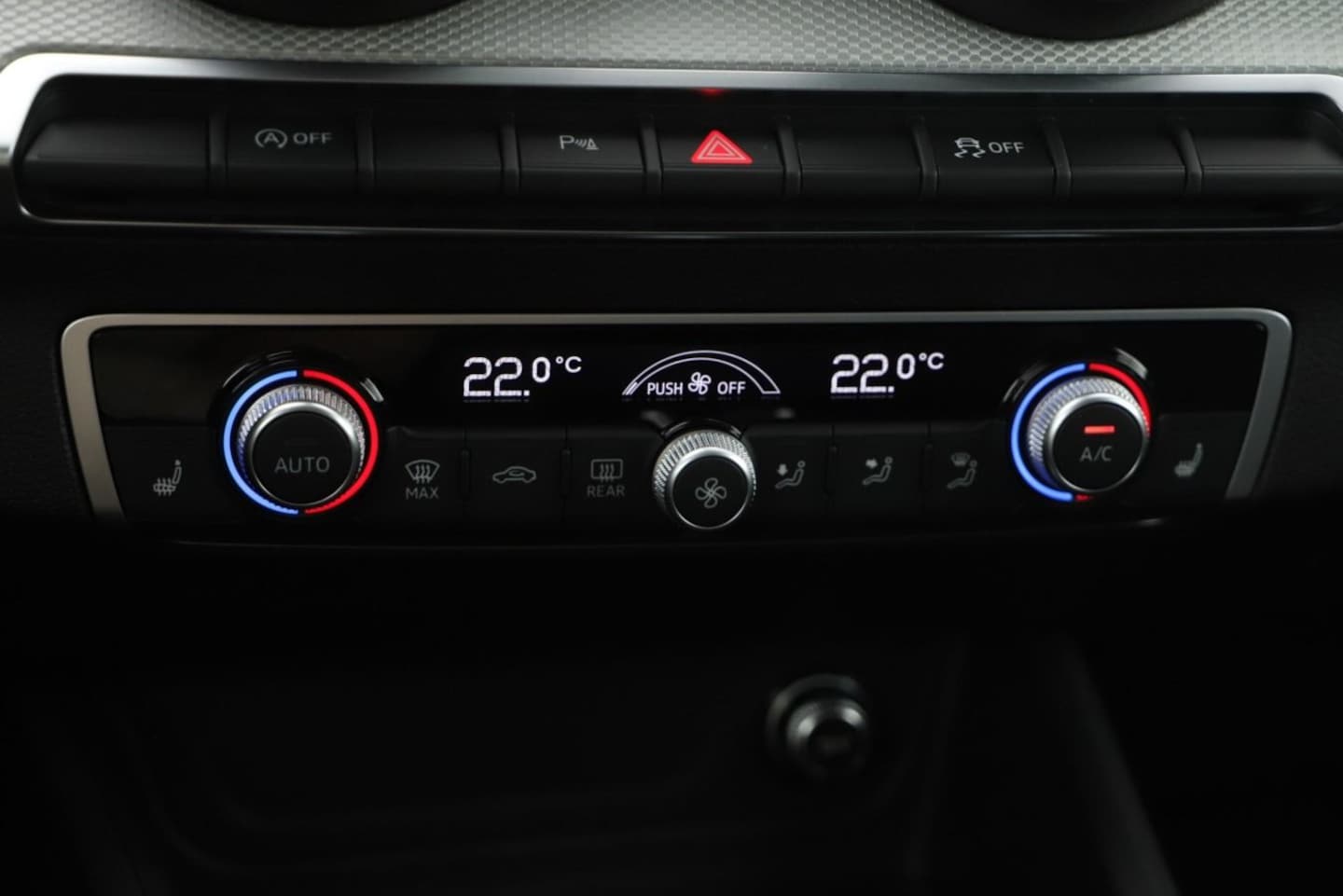 Bild über Audi Q2 advanced 30 TFSI Schaltgetriebe - für weitere Informationen kontaktieren Sie den Audi Partner
