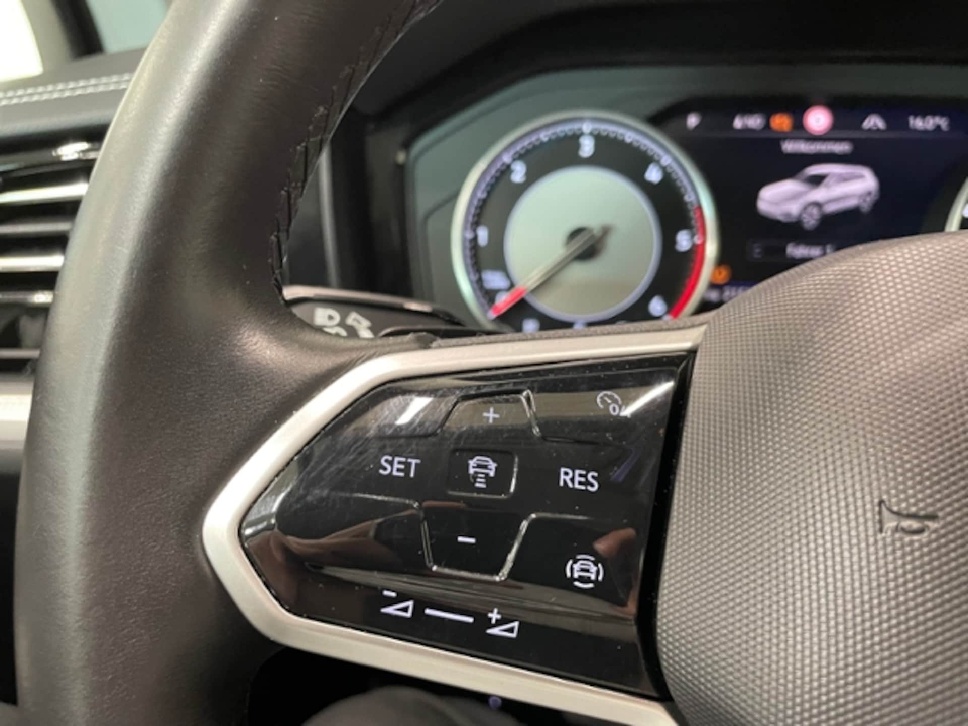 Volkswagen Touareg Basis-Modell