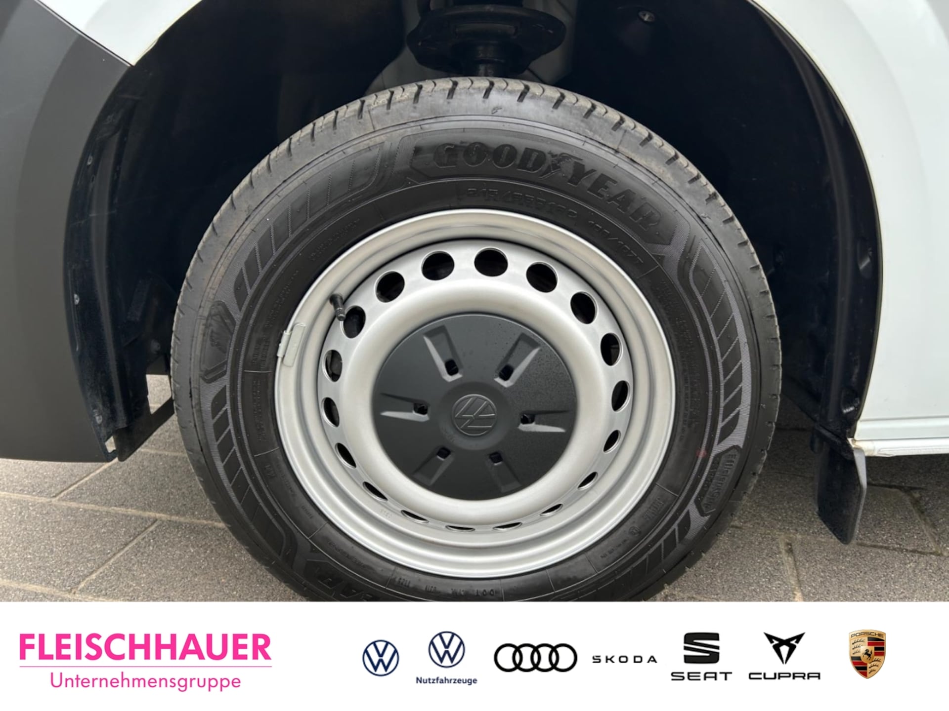 Volkswagen Transporter Kasten kurzer Radstand