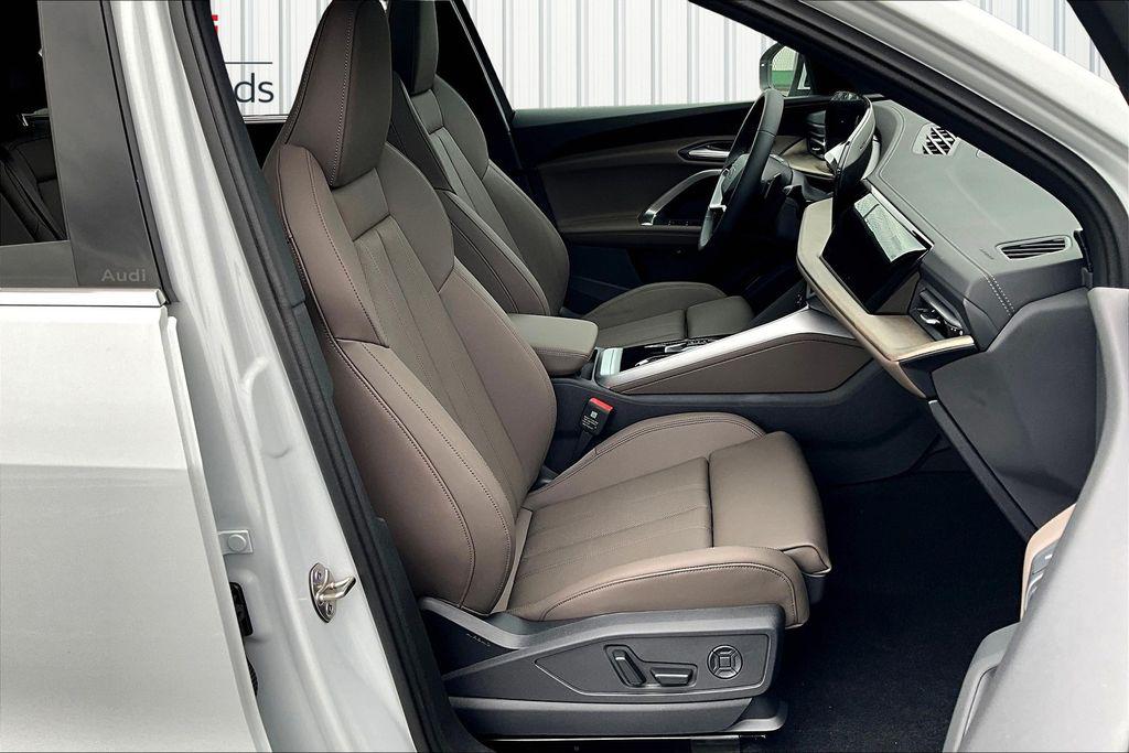 2025 Audi Q5 Premium Plus - Photo 11