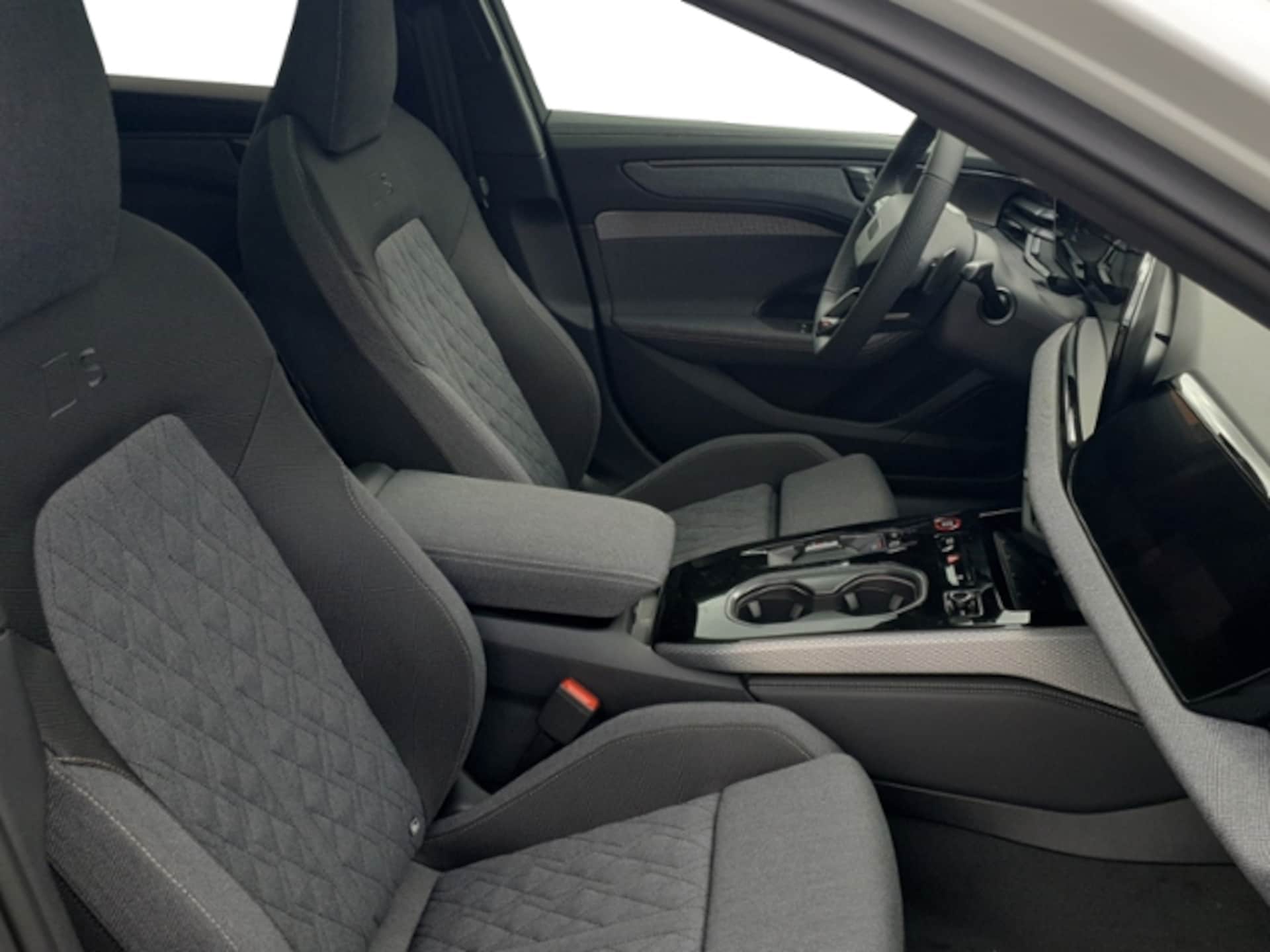 Audi A6 Avant edition one