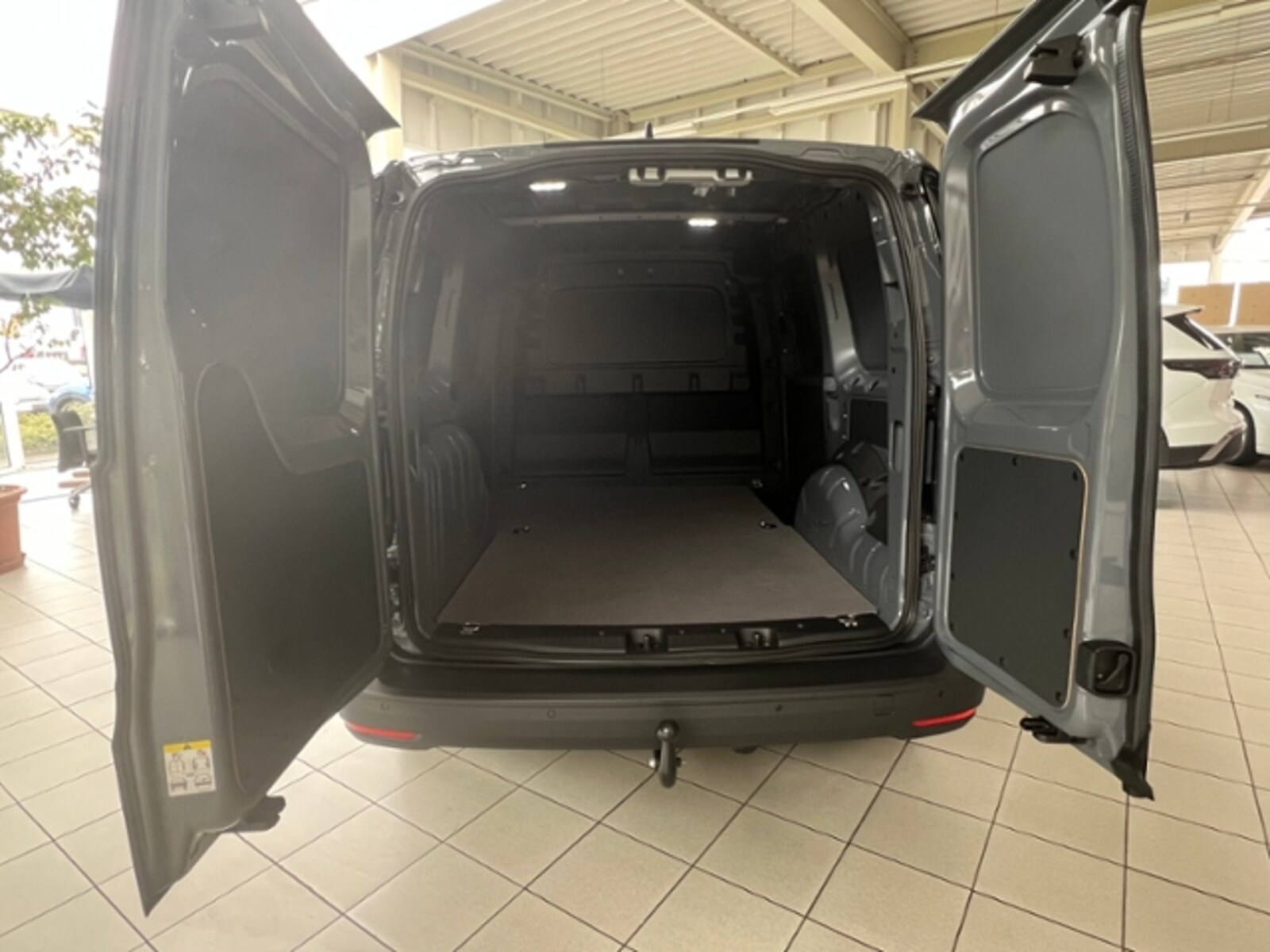 Volkswagen Caddy Maxi Cargo – Bild 6