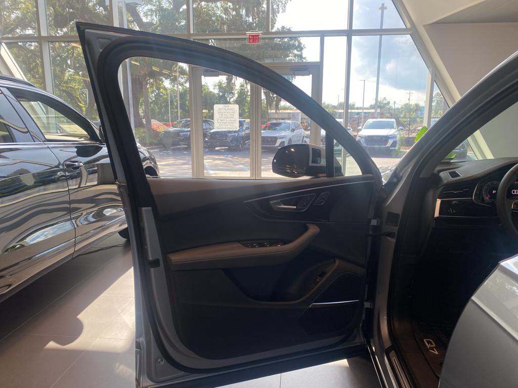 2025 Audi Q7 Premium Plus - Photo 8