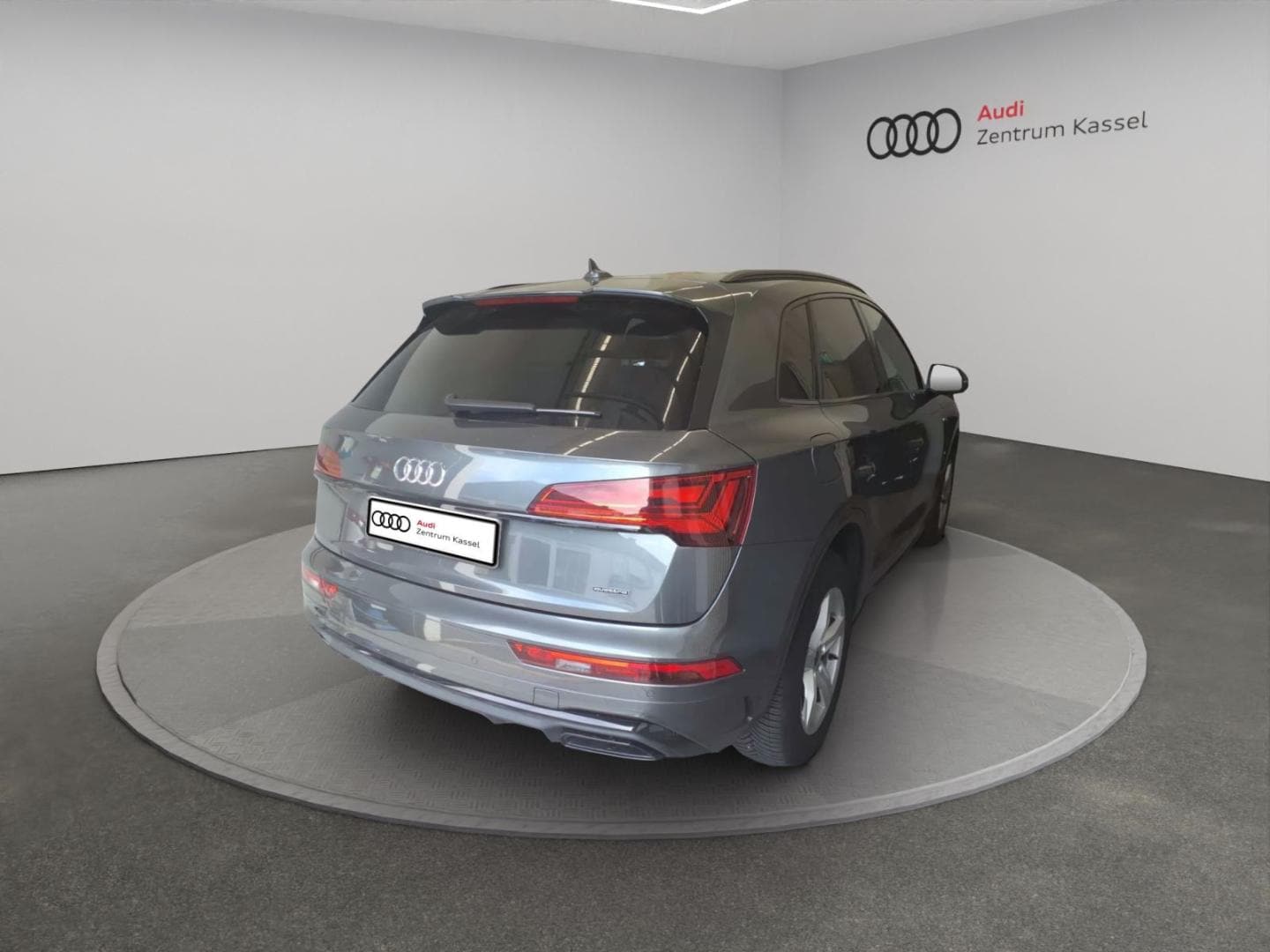 Bild über Audi Q5 40 TDI quattro 150 kW S tronic - für weitere Informationen kontaktieren Sie den Audi Partner