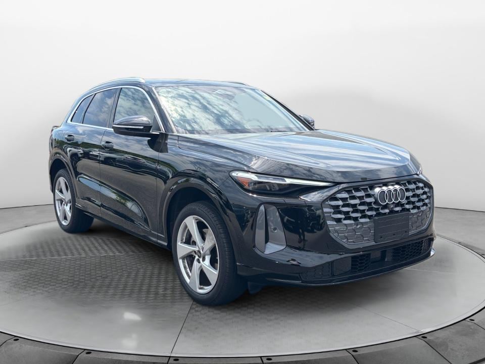 2025 Audi Q5 40 Premium Plus's photo