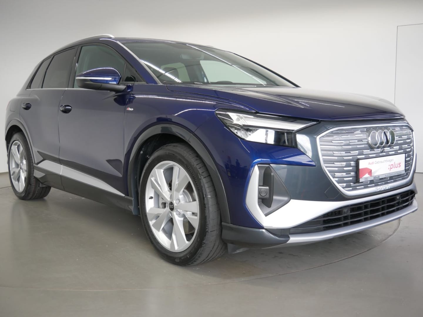 Bild über Audi Q4 e-tron 45 e-tron - für weitere Informationen kontaktieren Sie den Audi Partner