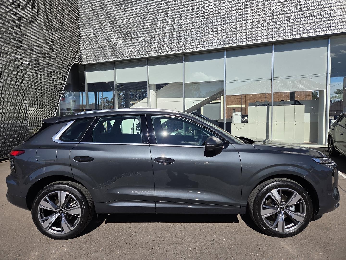 Image about Audi Q3 SUV TFSI 110 kW