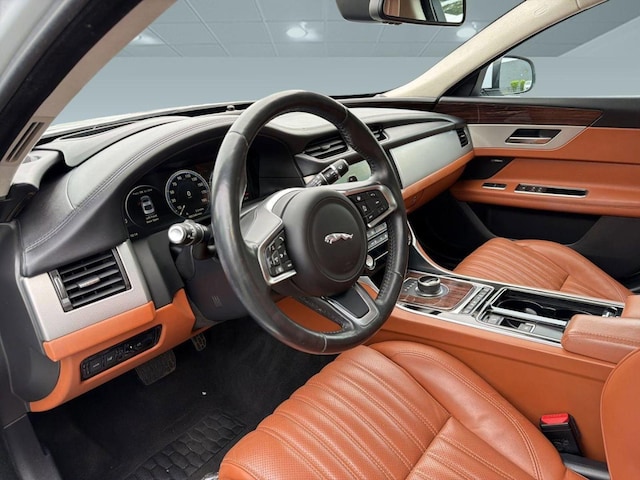 2018 Jaguar XF