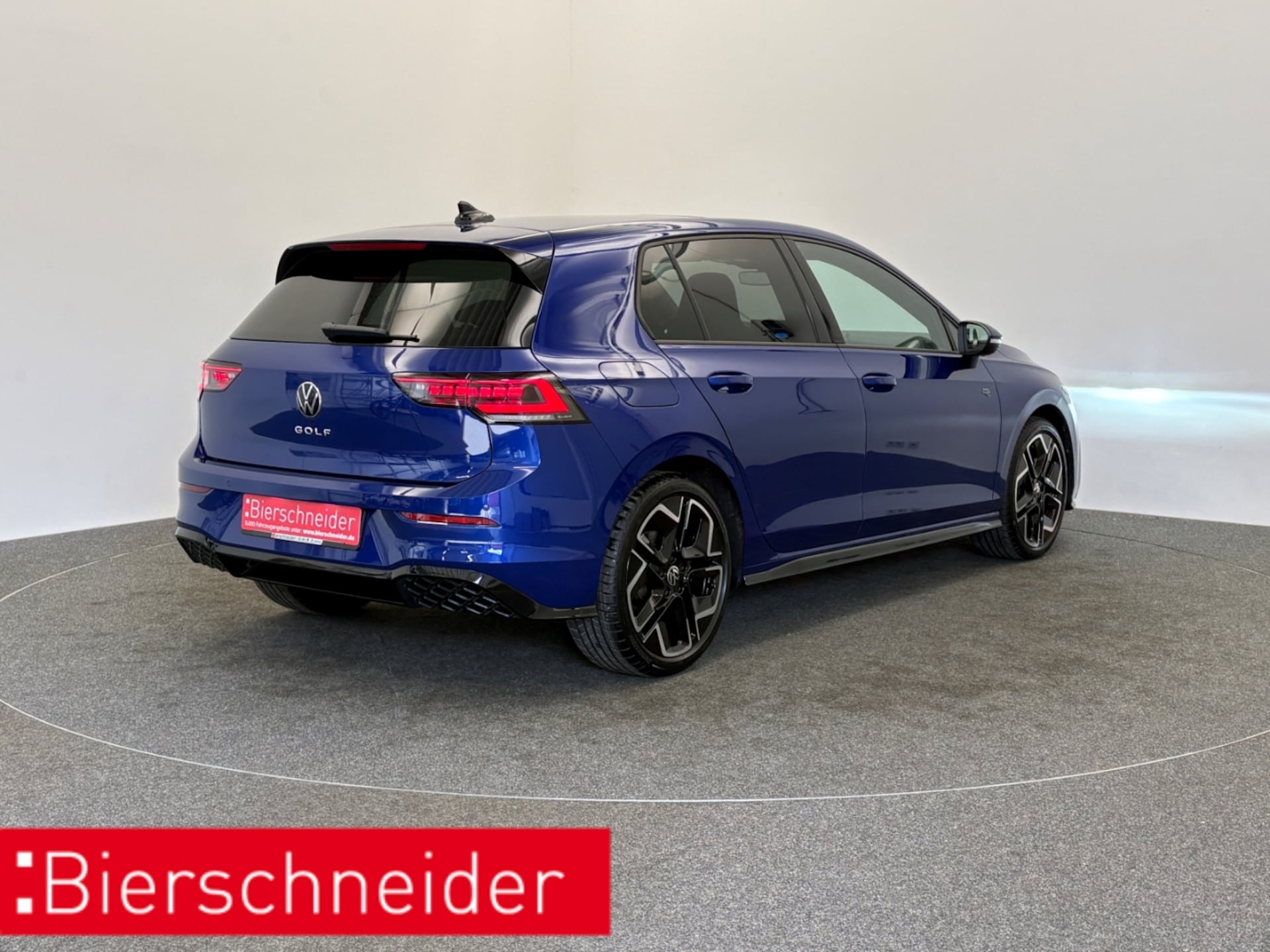 Volkswagen Golf R-Line