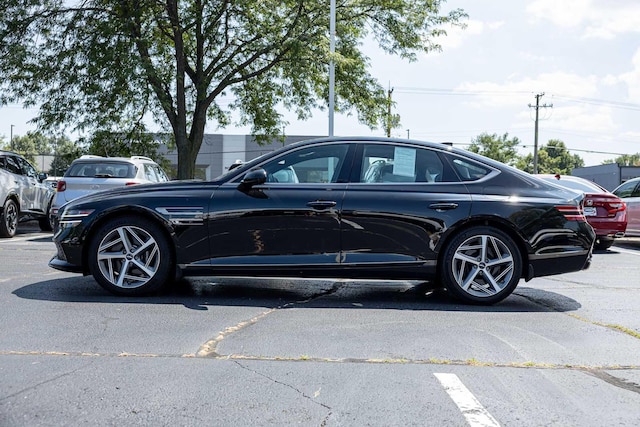 2023 Genesis G80
