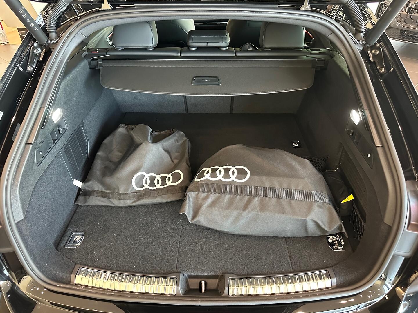 Image about Audi A5 Avant TFSI e e-hybrid quattro 270 kW S tronic