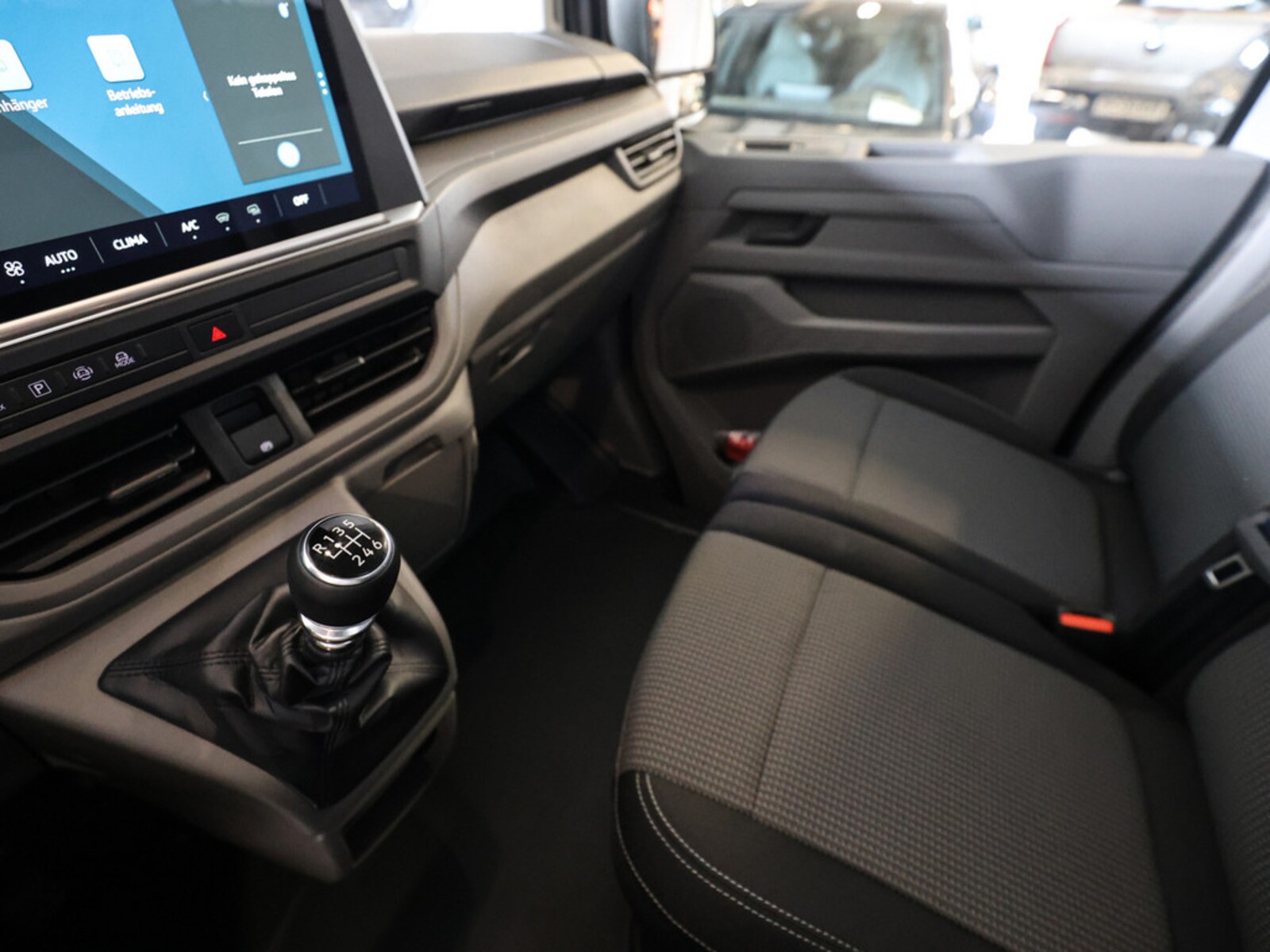 Volkswagen Transporter Kasten kurzer Radstand – Bild 17
