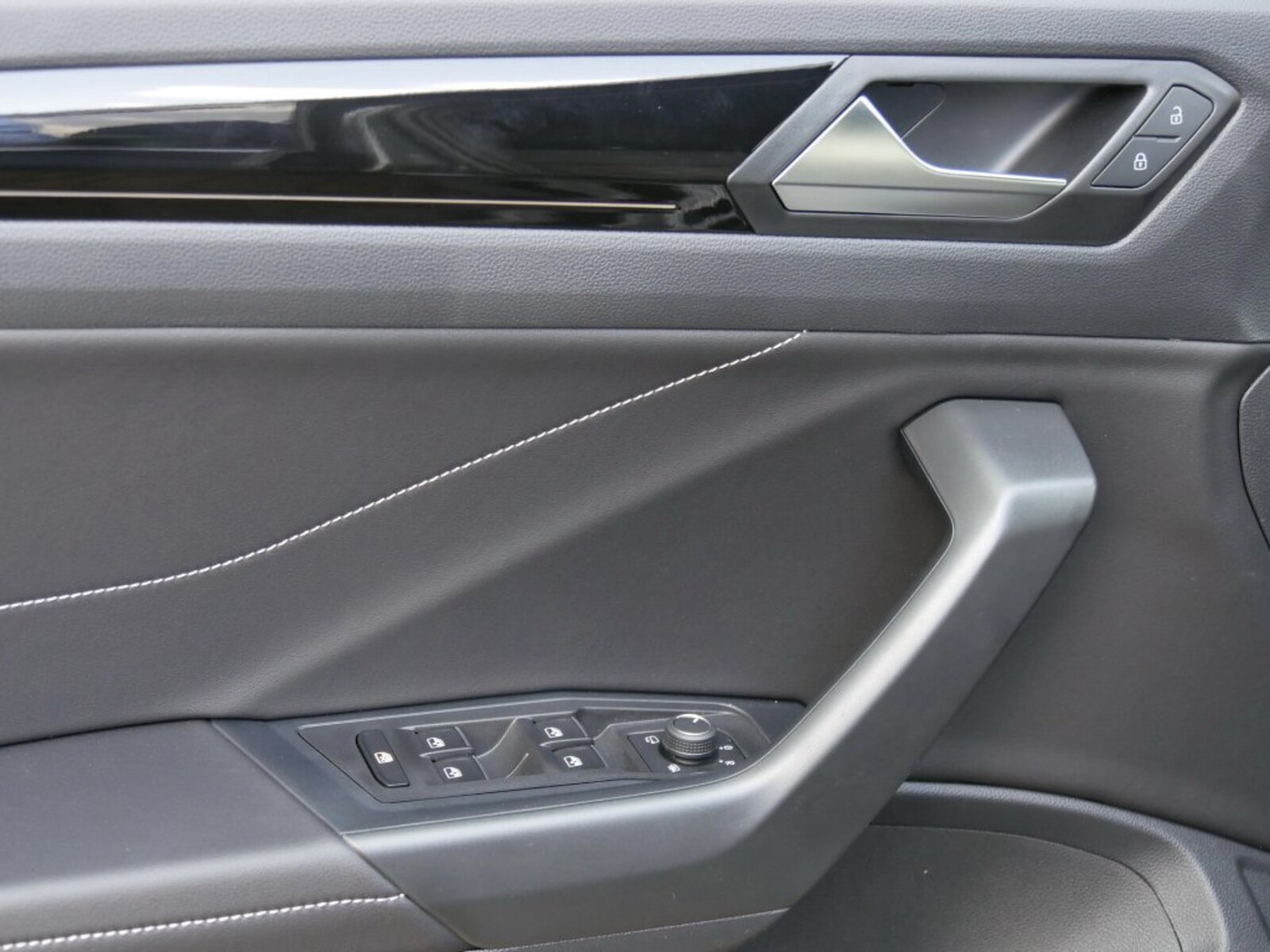 Volkswagen T-Roc – Bild 11