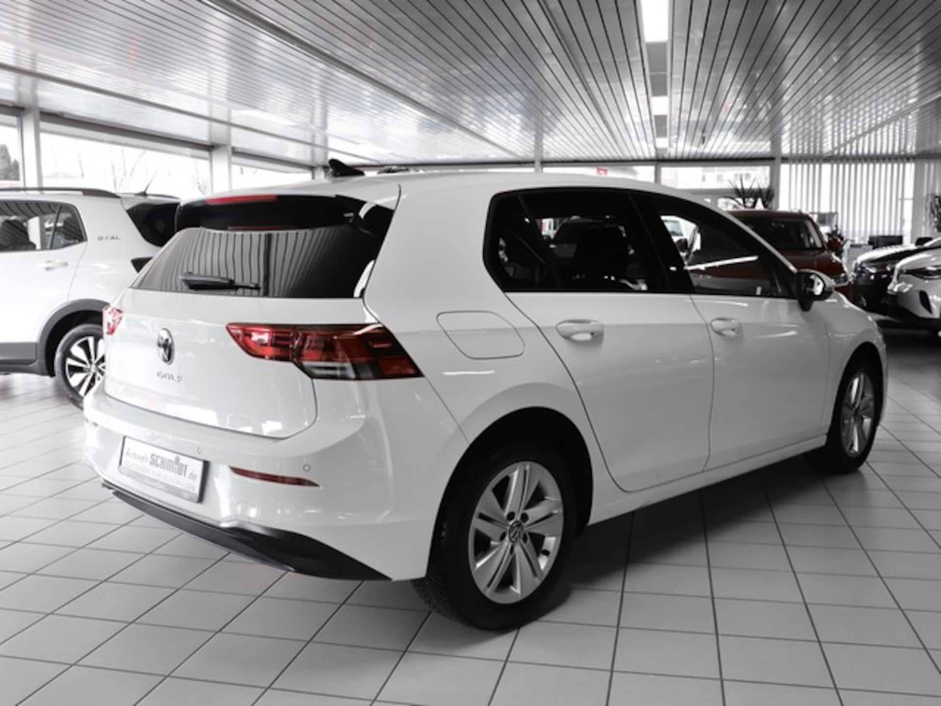 Volkswagen Golf Life
