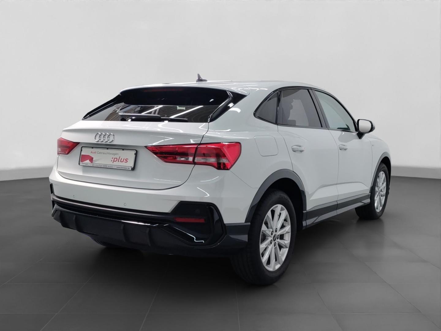 Bild über Audi Q3 Sportback TFSI 110 kW S tronic - für weitere Informationen kontaktieren Sie den Audi Partner