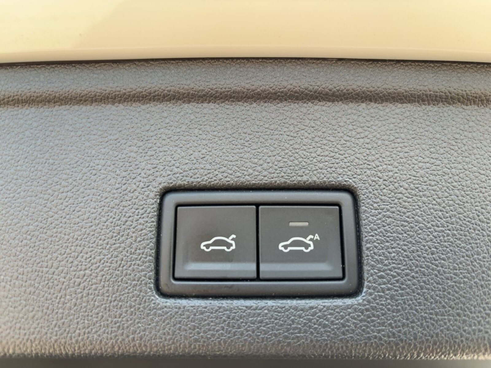 Volkswagen Touareg – Bild 17
