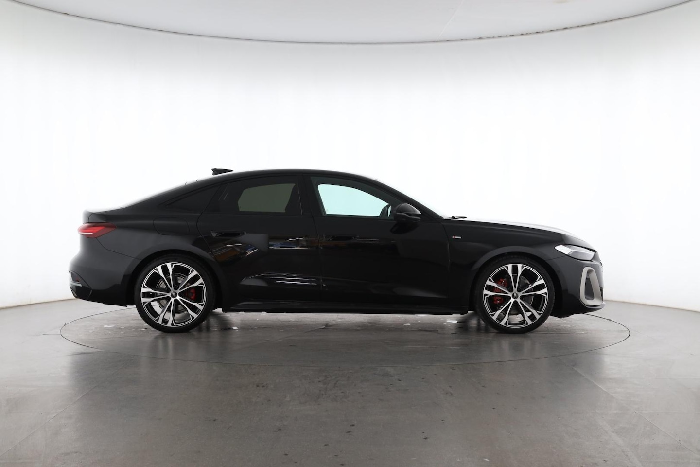 Bild über Audi A5 Limousine TFSI quattro S tronic - für weitere Informationen kontaktieren Sie den Audi Partner