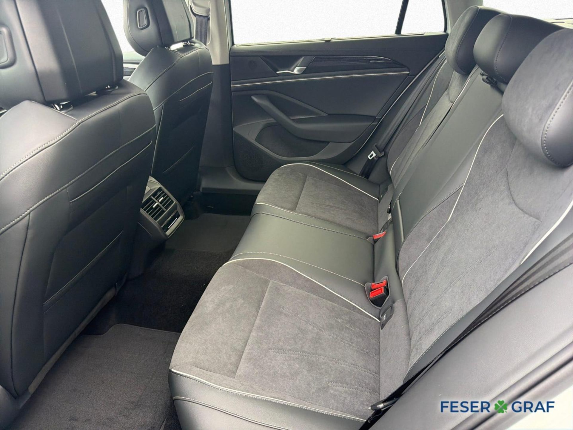 Volkswagen Passat Business