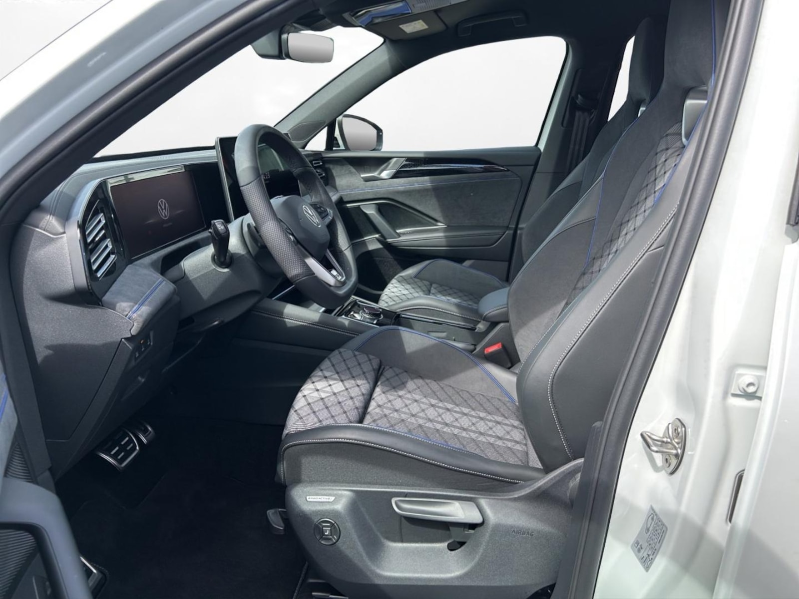 Volkswagen Tiguan – Bild 8