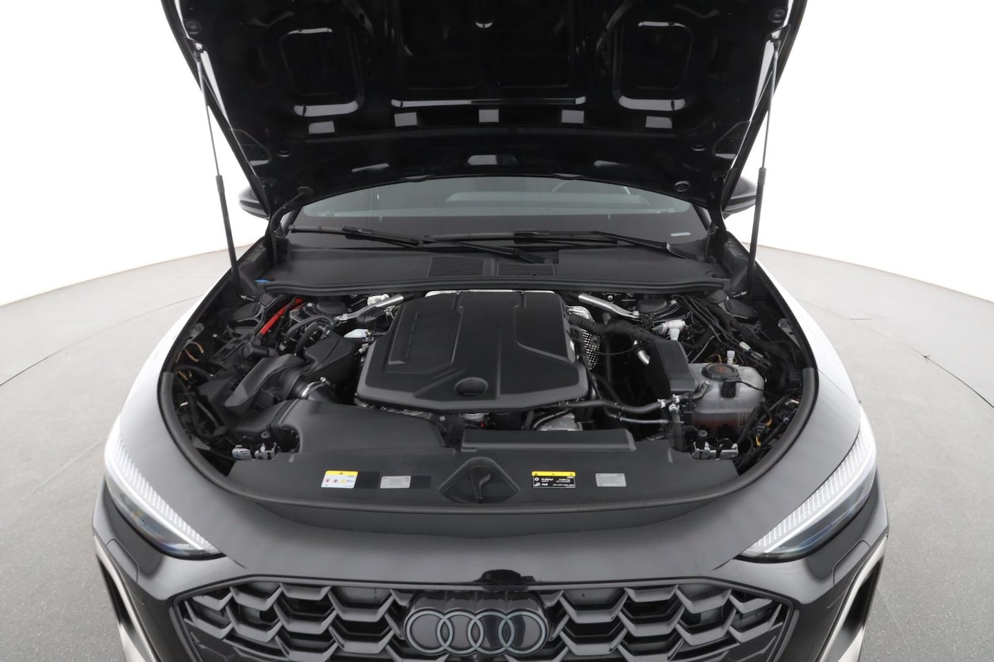 Bild über Audi A5 Limousine TFSI quattro S tronic - für weitere Informationen kontaktieren Sie den Audi Partner