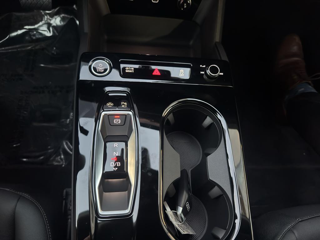 2025 Audi A6 Sportback e-tron Premium - Photo 28