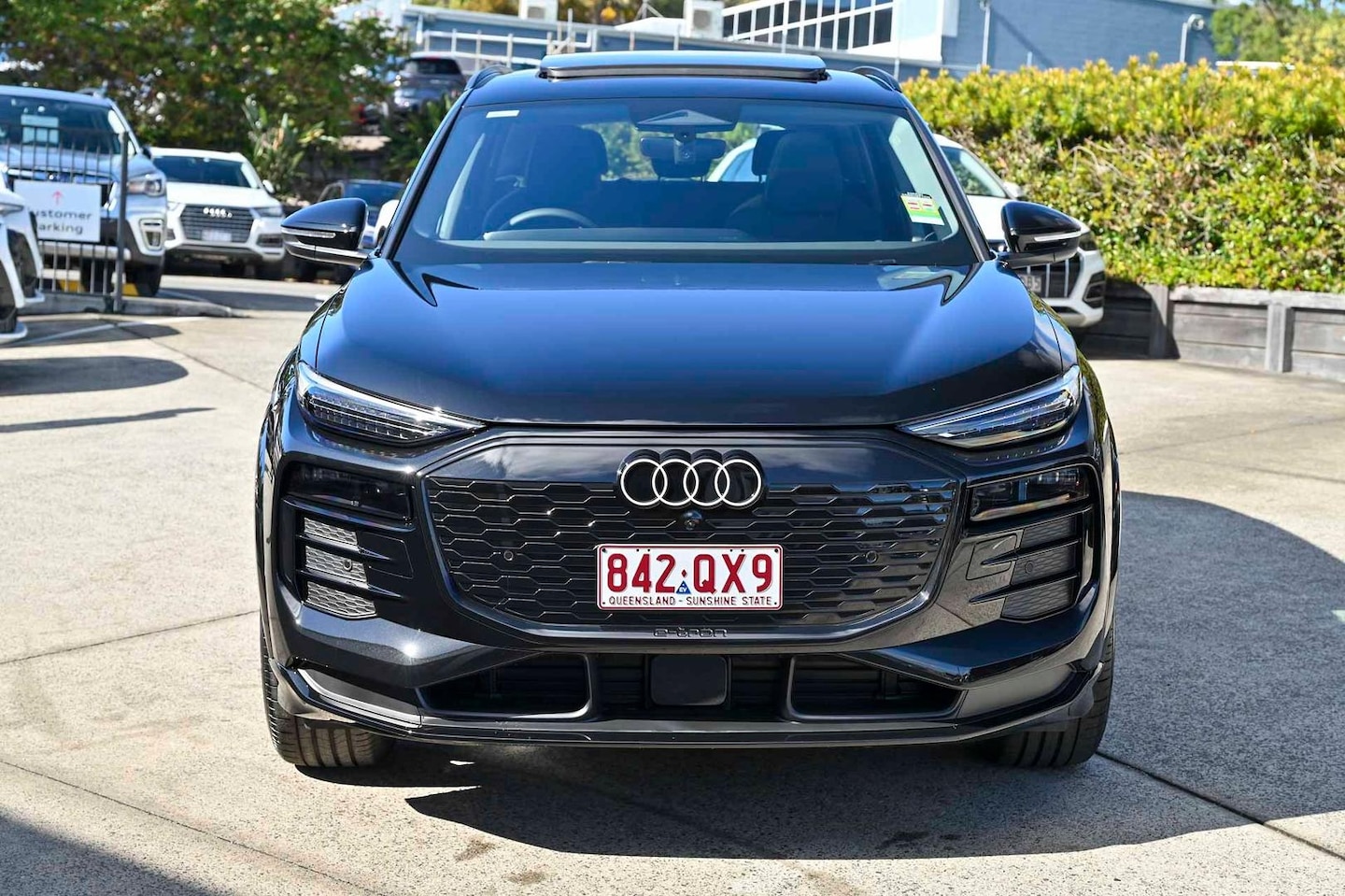 Image about Audi Q6 SUV e-tron e-tron