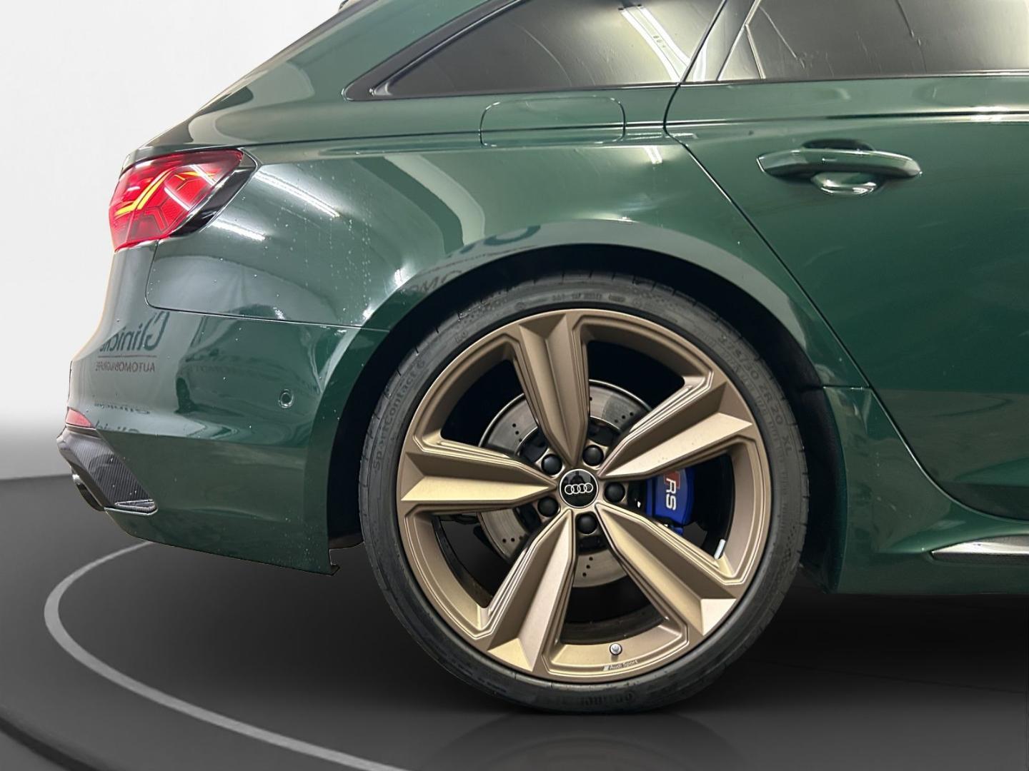Image about Audi RS 4 Avant TFSI quattro tiptronic