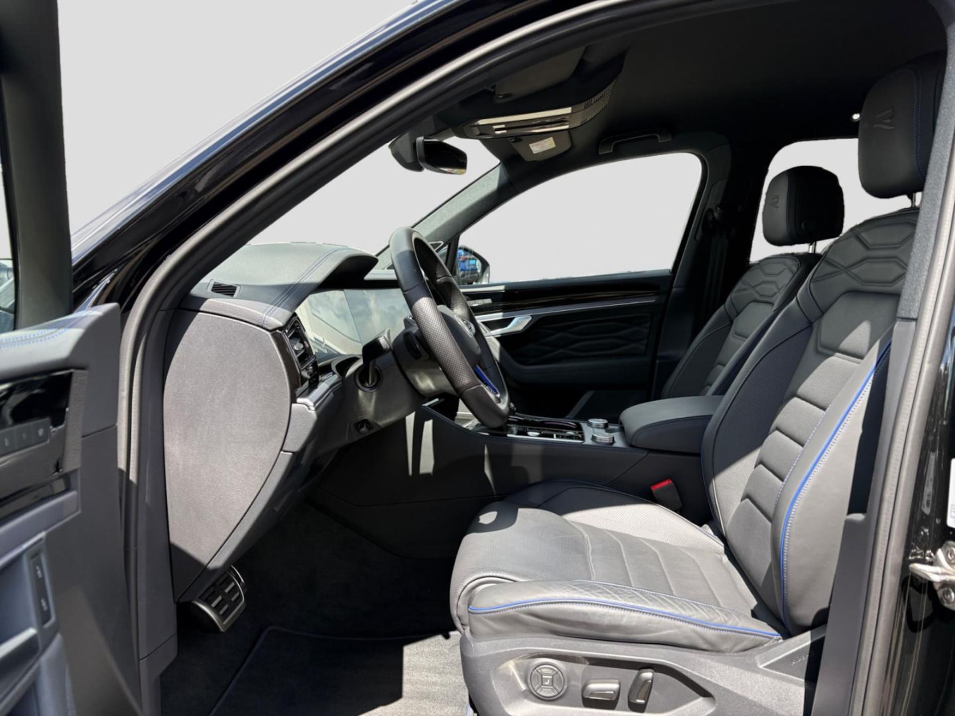 Volkswagen Touareg R