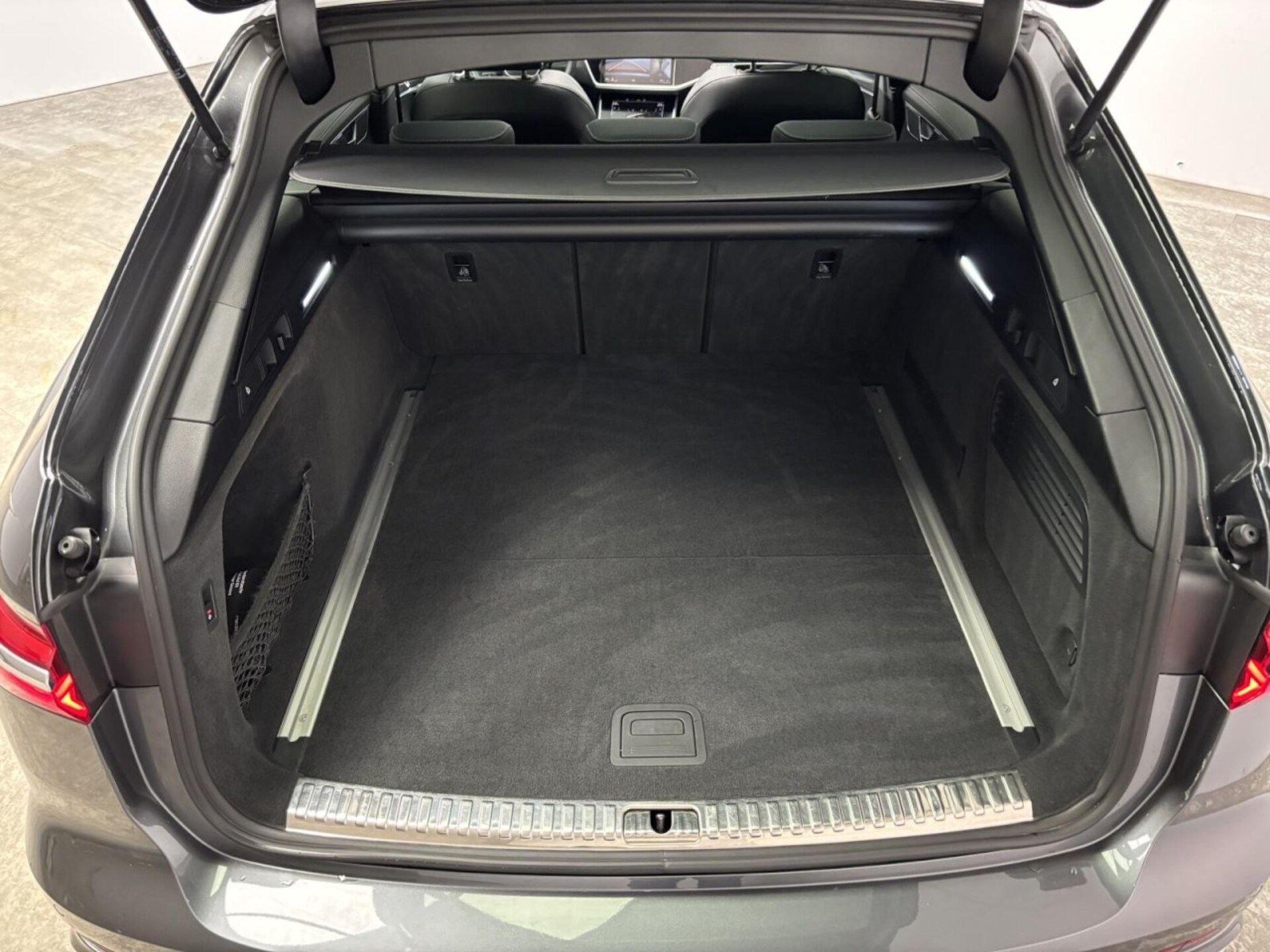 Audi S6 Avant