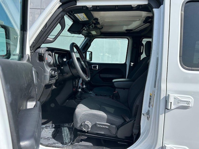 2024 Jeep Wrangler 4-Door Rubicon - Photo 15