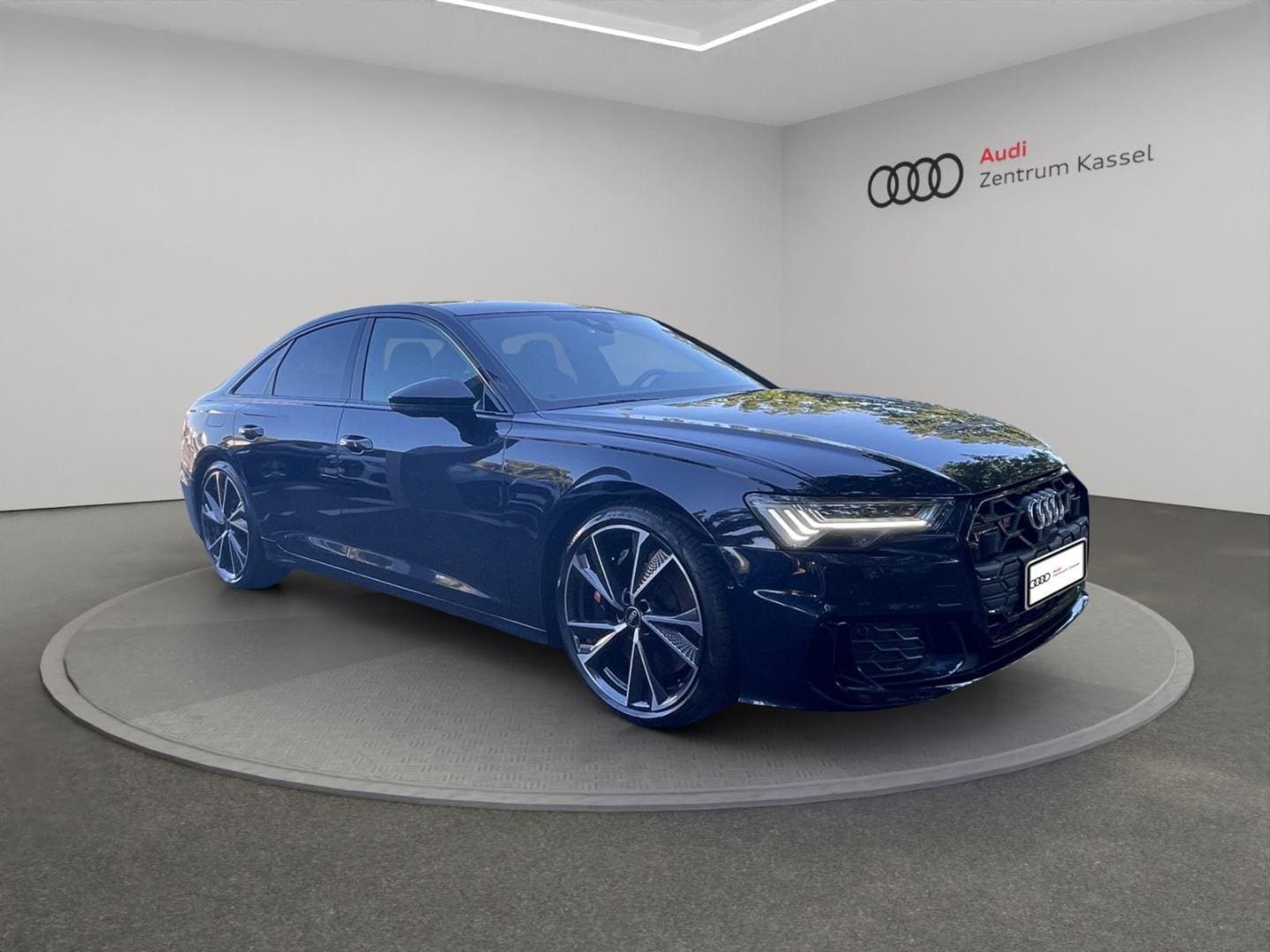 Bild über Audi S6 Limousine TDI quattro tiptronic - für weitere Informationen kontaktieren Sie den Audi Partner