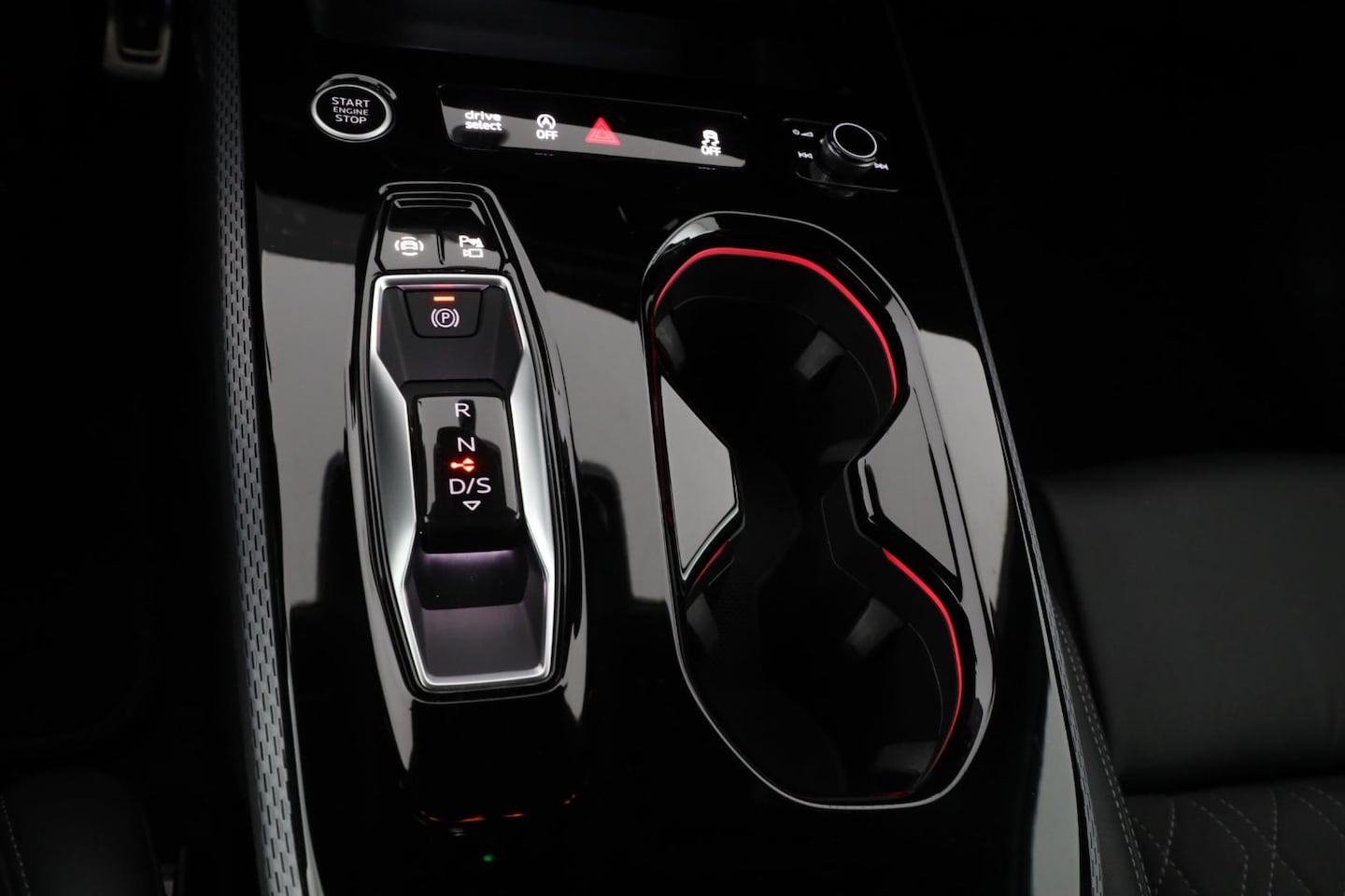 Bild über Audi A5 Limousine TFSI quattro S tronic - für weitere Informationen kontaktieren Sie den Audi Partner