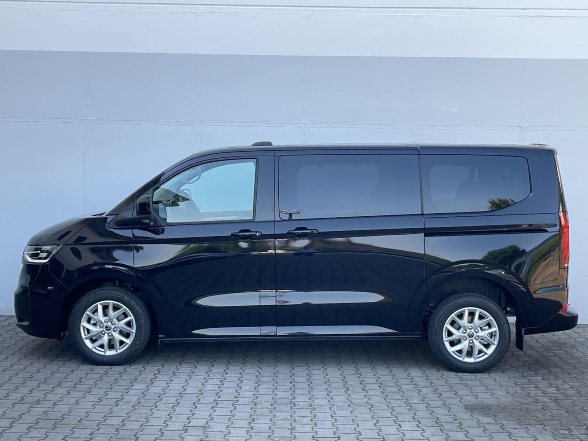 Volkswagen Caravelle Style