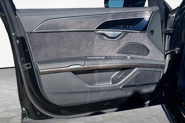 2025 Audi A8 Base - Photo 18