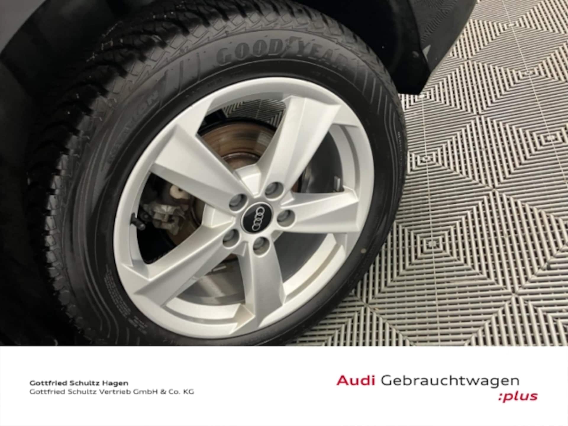 Audi Q2 S line