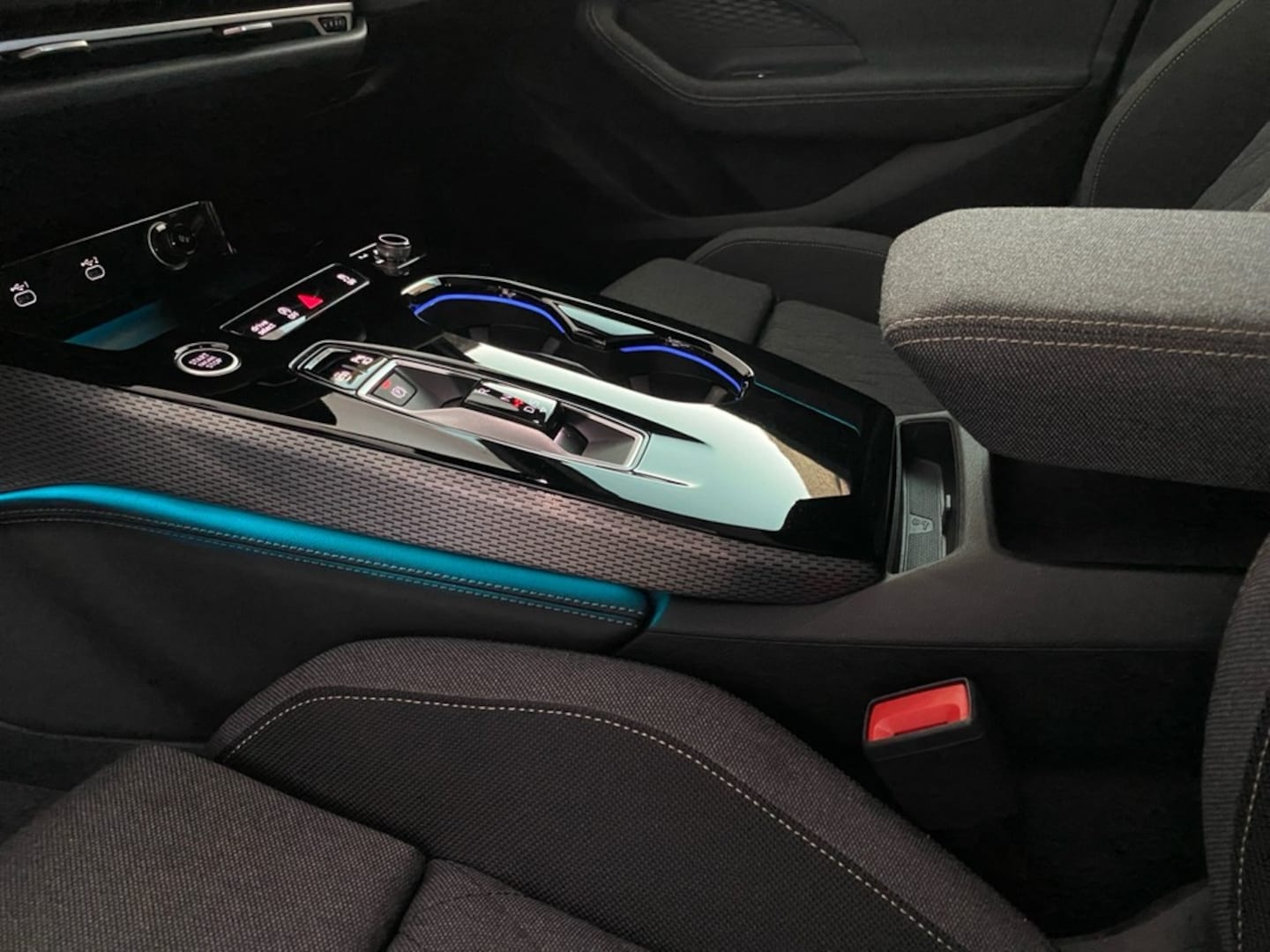 Bild über Audi A5 Avant TFSI quattro S tronic - für weitere Informationen kontaktieren Sie den Audi Partner