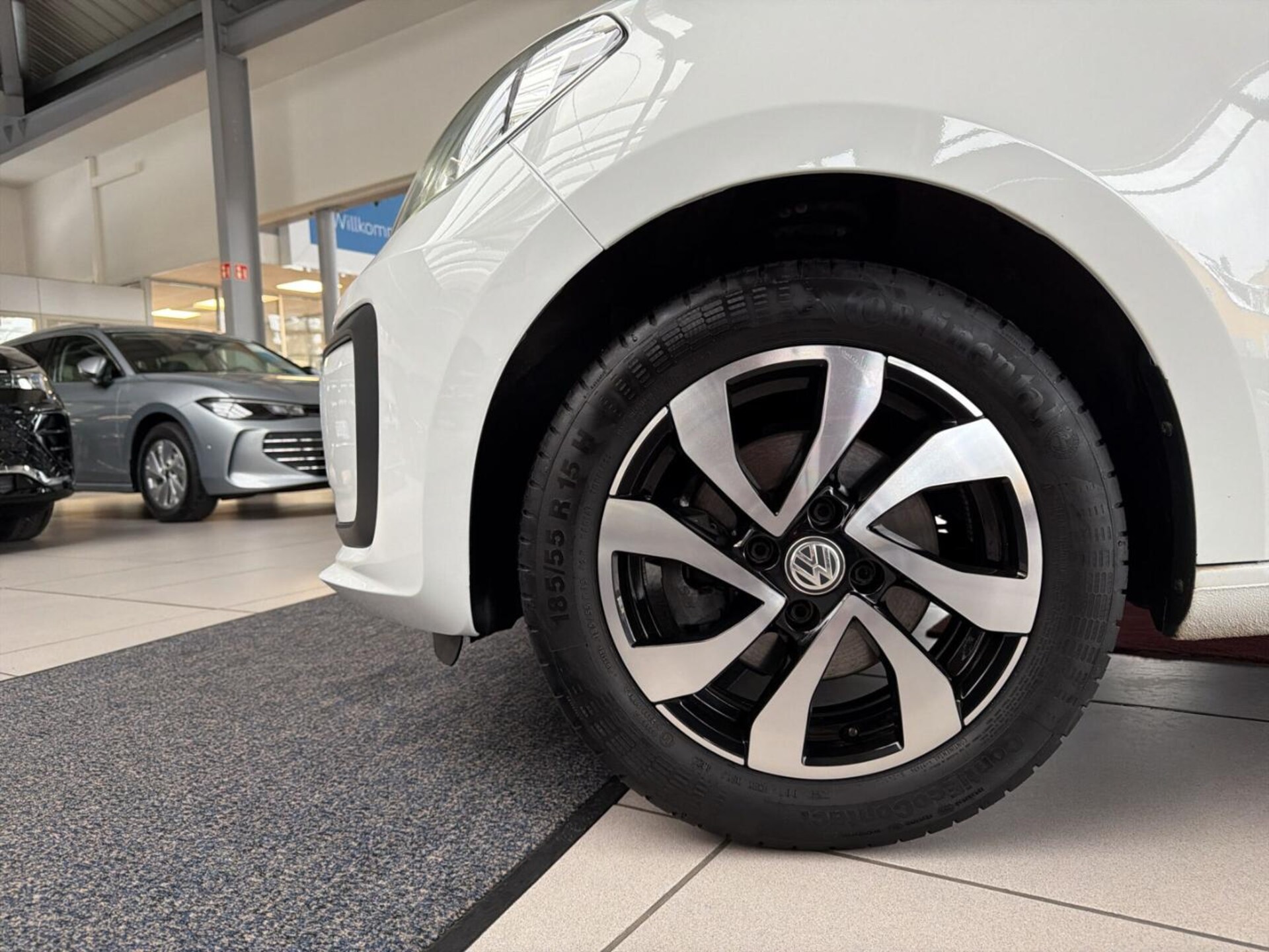 Volkswagen up! ACTIVE