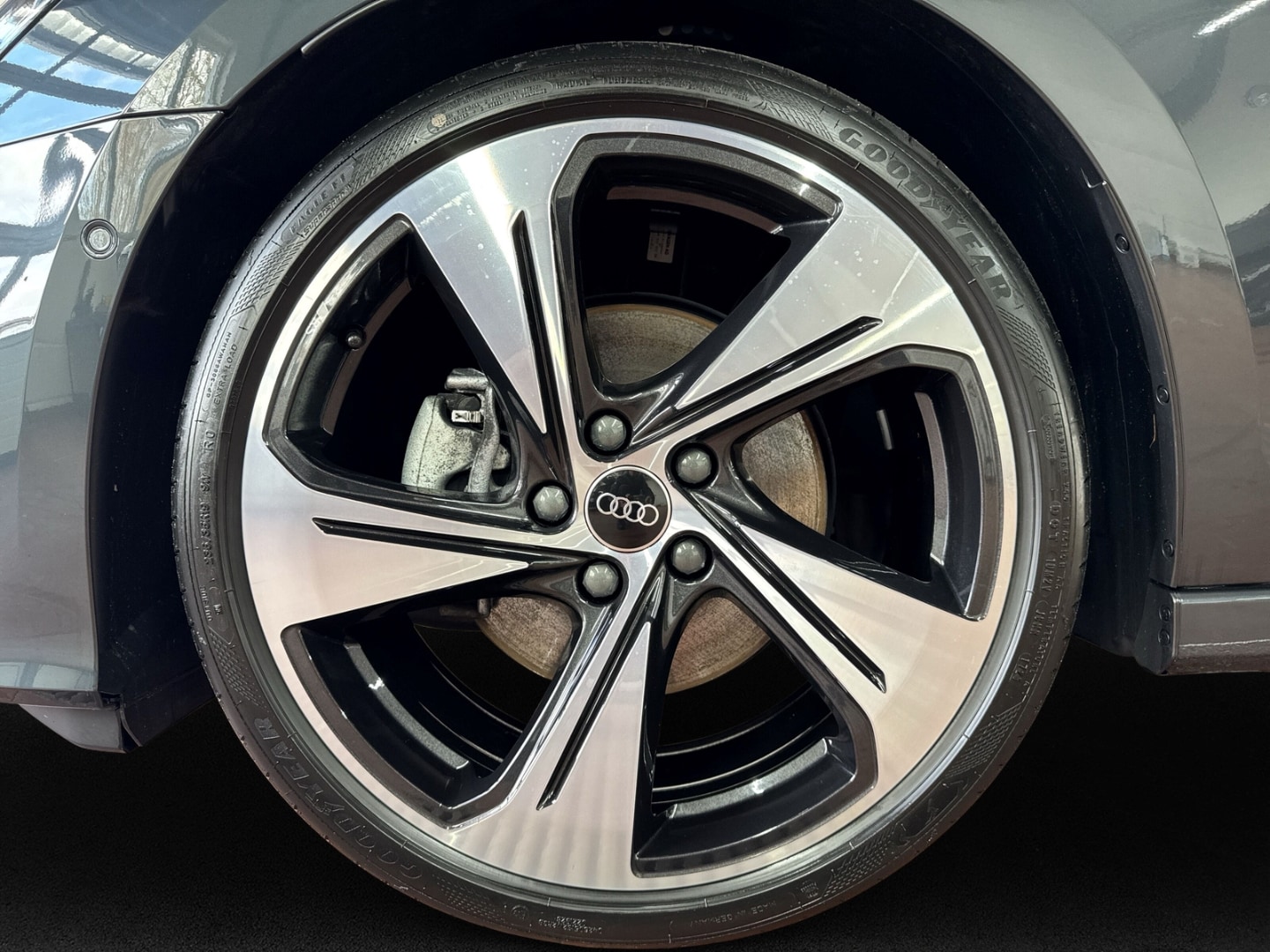 Bild über Audi A3 Sportback 35 TDI S tronic - für weitere Informationen kontaktieren Sie den Audi Partner