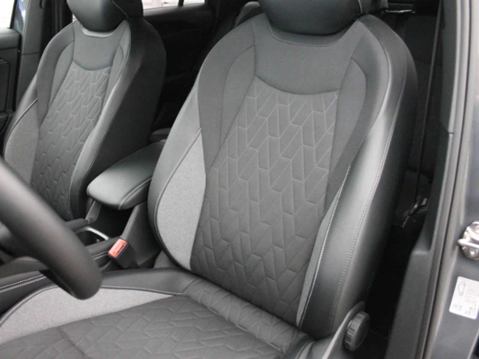 Volkswagen Tiguan – Bild 10