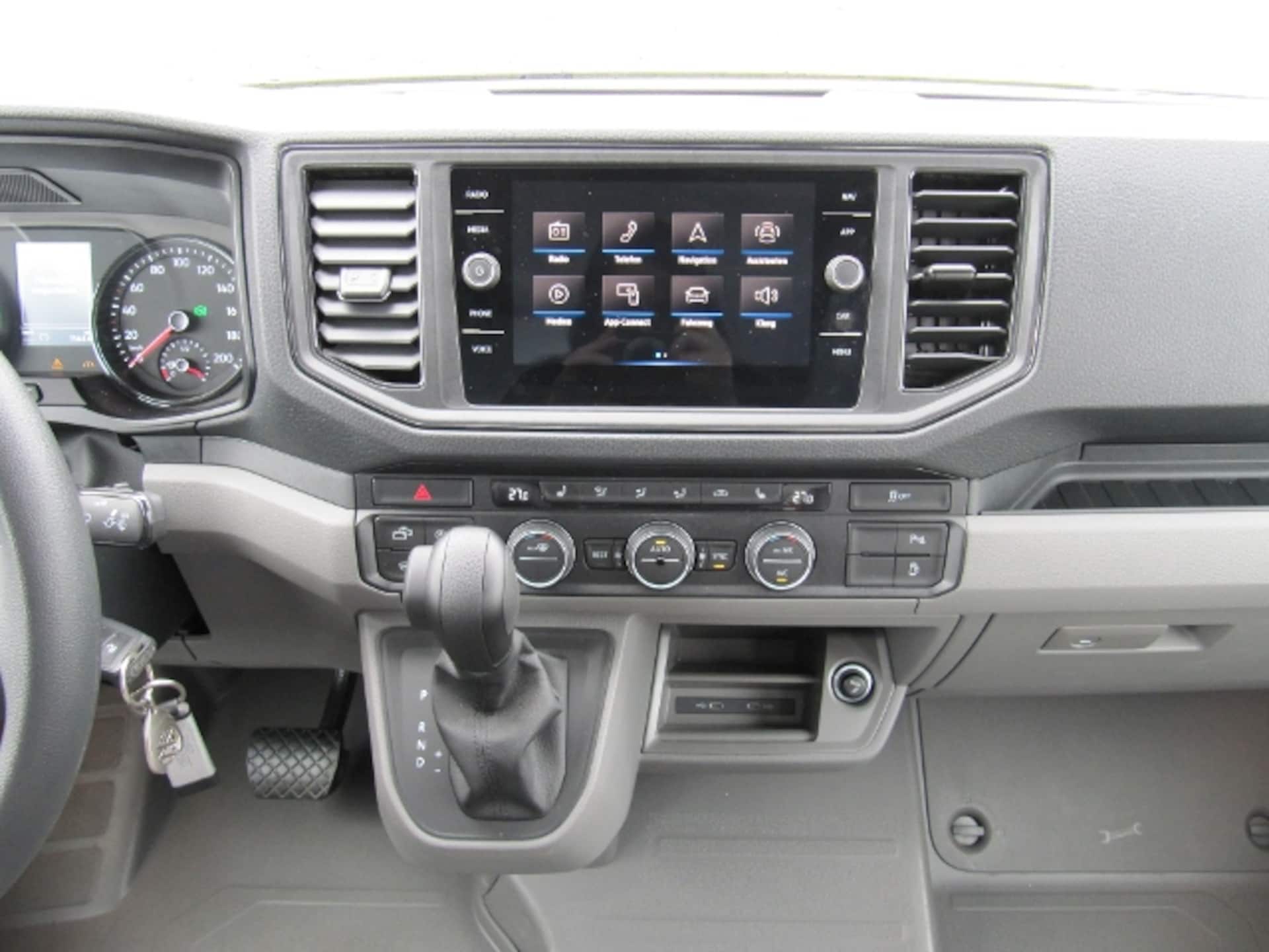 Volkswagen Grand California 600
