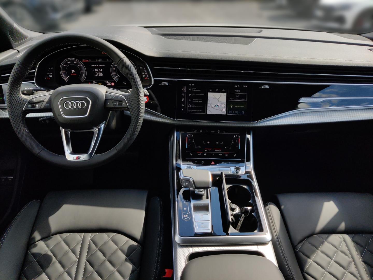 Image about Audi Q7 SUV TFSI e S line 60 TFSI e quattro tiptronic