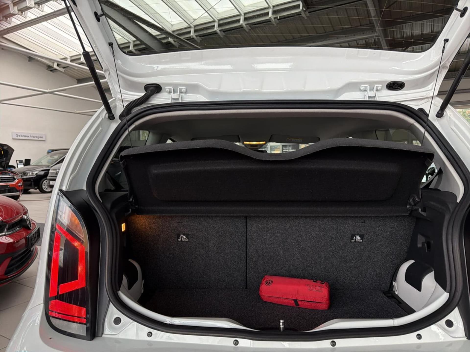 Volkswagen up! ACTIVE