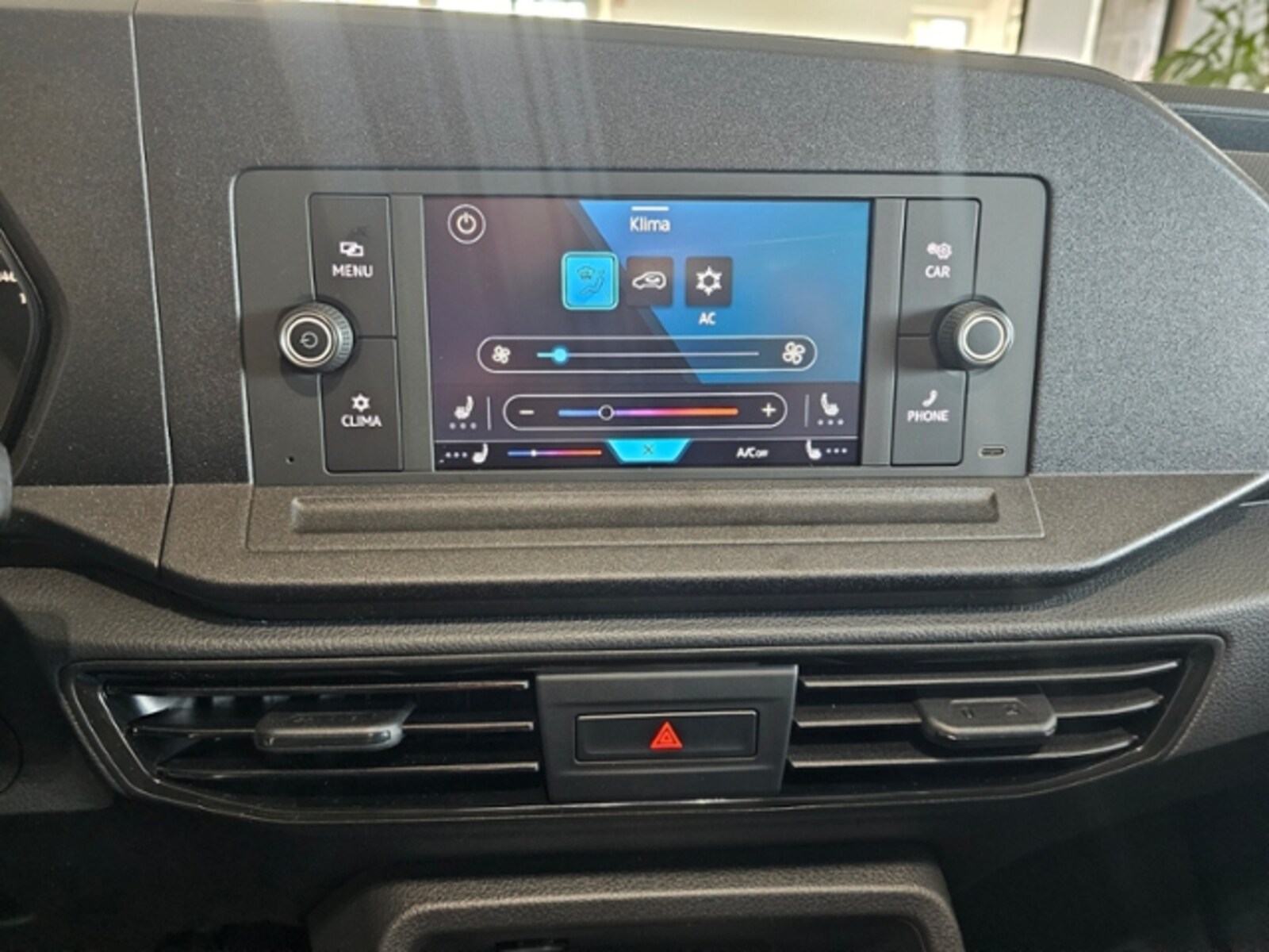 Volkswagen Caddy Cargo – Bild 9
