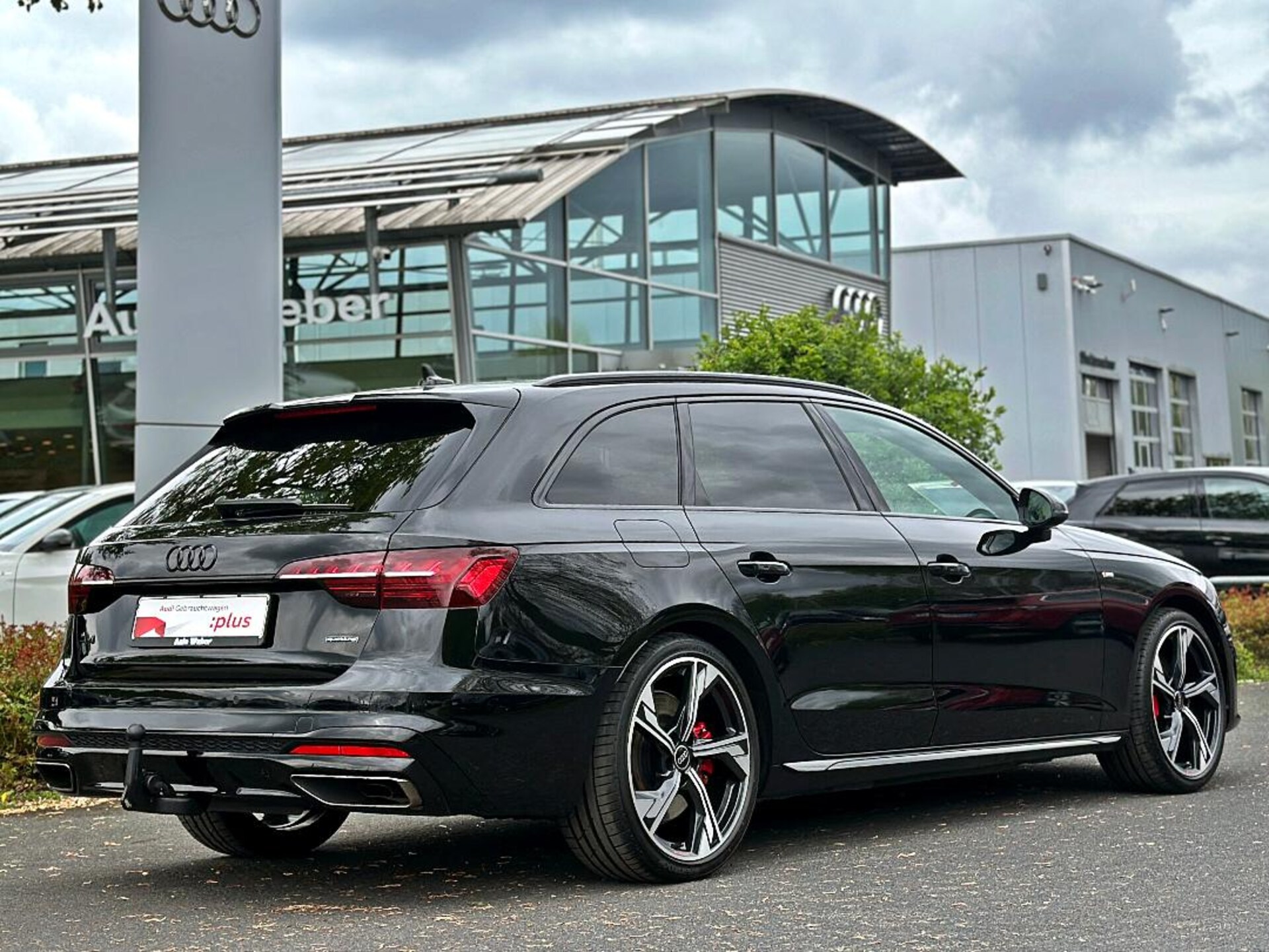Audi A4 Avant S line