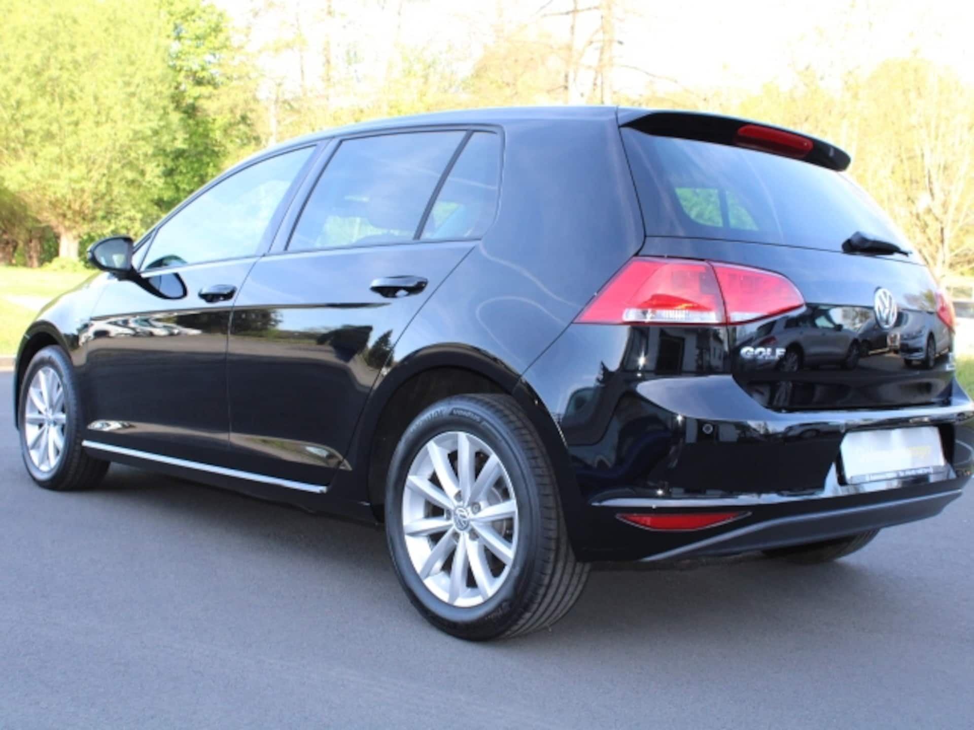 Volkswagen Golf LOUNGE