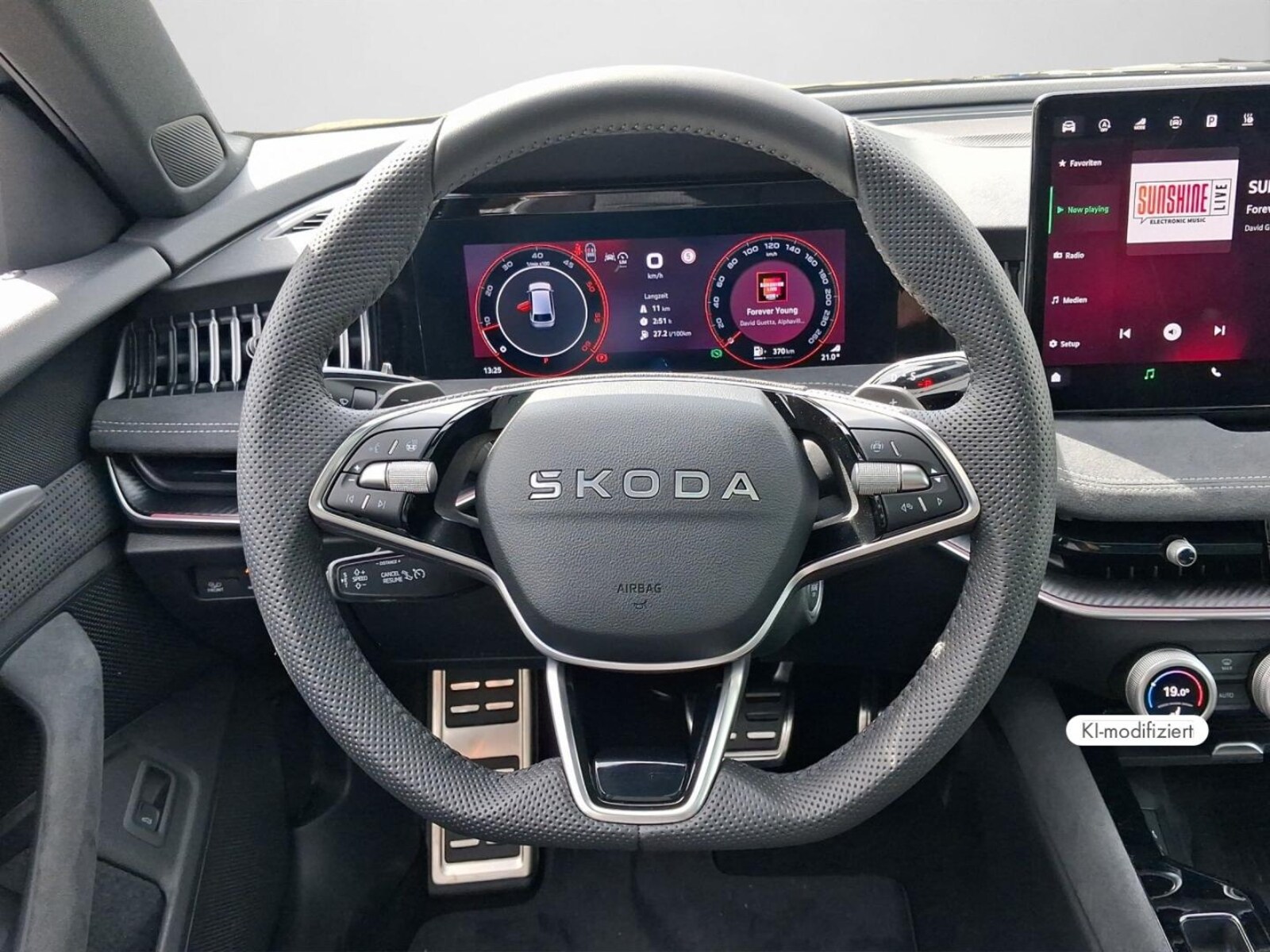 Škoda Superb Combi – Bild 7